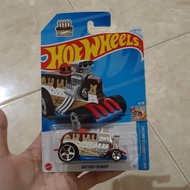 Hot Wheels Birthday Burner 146/250 Children's Car Toys Hotwheels Toy Car Collectible Item Collection