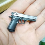 [Ready Stock] 1/6 Scale Metallic Painted Beretta M92f Silver for 12" Action Figure