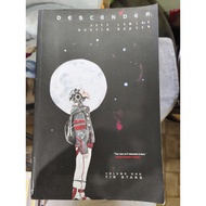 Descender, Vol. 1: Tin Stars by Jeff Lemire (Writer)