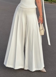 [Pre-Order] RAVii Essentials - Pleated Pants