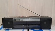 【魅客】時代眼淚 SONY手提收錄音機 CFS-W401S，方正復古風情，收音收播正常，錄音播放不OK ，品項如圖