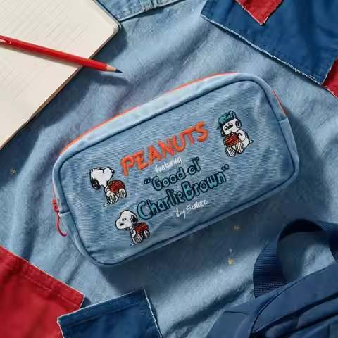 PEANUTS Snoopy Washed Denim Embroidered Storage Pouch Cute Cartoon Cosmetic Bag Small Zipper Organiz