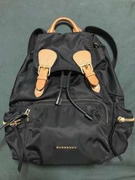 burberry the rucksack 軍用旅行中包 9.5成新