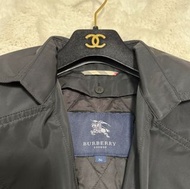 黑色 Burberry London 經典長版風衣外套。可兩穿/保證真品