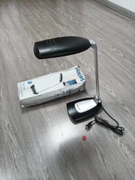 Philips | โคมไฟอ่านหนังสือป้องกันสายตา