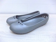 Crocs Prima Ballet Round Toe Flats (size 4) Crocs 芭蕾舞平底鞋
