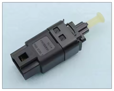 for Haval H5 H6 H8 H9 C50 GWM Great Wall M2 M4 F foot brake light switch