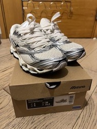 Mizuno Wave Prophecy LS Sneakers