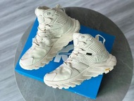 HOKA ONE ONE Anacapa Mid GTX 高幫戶外功能鞋 奶白色（35-46碼）