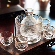 Sake glass set