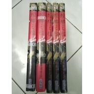 Taiwanese BL comics: 3 used books + 2 new books. "The Cage of the Mantis" (Vols 1-5 complete).