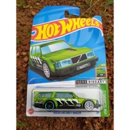 Hot Wheels Volvo 240 Drift Wagon