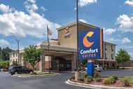 Comfort Suites  Pell CIty near Logan Martin Lake