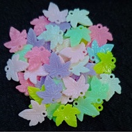 200 PCS PASTEL LEAF BEADS