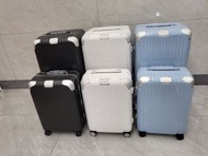 rimowa hybrid cabin hand carry
