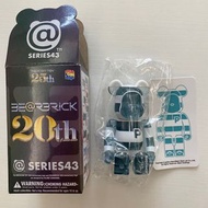 Bearbrick 100% Bearbrick 100% series 43代 睡衣熊全新現貨