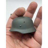 B3-5 1/6  World War II German Army Metal M35 Helmet Model for 12"  Doll
