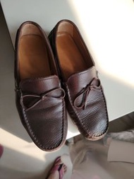Massimo Dutti 棕色皮革便鞋
