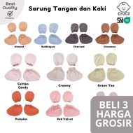 CruCil Factory Baby Gloves and Feet Set (0 - 2M)