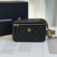 CHANEL 金球羊皮長盒子 - 黑金