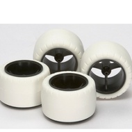 TAMIYA 15415 Jr Small Dia Carbon Wheels W/White Arched Tires