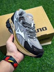 Mizuno 美津濃 Wave Rider Beta 復古時尚休閒舒適減震運動跑步鞋