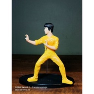 Yellow bruce lee action figure code A