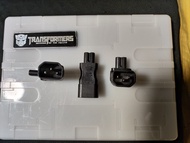 8 字型 轉 IEC 品字型  轉換端/更送端   適合電腦或影視，音響裝備, 使用IEC  電源線材裝備。