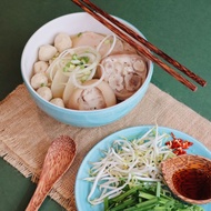 [Le Saigon Cafe] Pork Bamboo Noodles Original (Viet Ham + Pork Balls)  + Drink (Choose 1 Of The Fruit Teas) [Redeem In Store