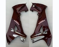 อะไหล่รถจักรยานยนต์ WY125-S แผ่นกันลมภายนอกสีเงินสำหรับรถจักรยานยนต์ Honda Five Sheep อุปกรณ์ตกแต่งด