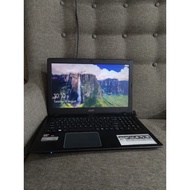 -Laptop Acer E5-523G