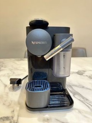 DeLonghi Nespresso Lattissimaone F111 咖啡機