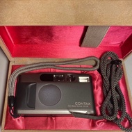 Contax T2 Titanium Black - with box & camera bag