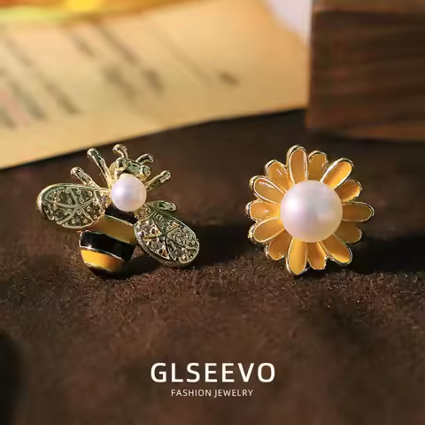 Asymmetric Bee Flower Natural Freshwater Pearl Stud Earrings 18K Gold Plated Pierced Fashion Earring
