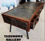 北歐型格中古vintage風格做舊懷舊地圖圖案金屬鐵藝行古董行李箱型仿皮茶几. 一款非常有型,有特色,實用的特色茶几,并設有三個櫃桶,增添實用性. 呎吋:120L X 60D X 50H CM