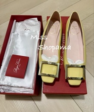 全新 Roger Vivier Trompette Ballerinas in patent leather 黃色拼金色方扣平底鞋(Size 37)