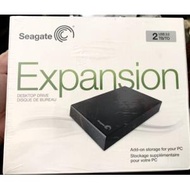 Seagate Expansion Desk Drive STBV2000100 2TB. Model SRD00F2