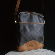 輝煌年代 OLD ERA _早期二手BALLY義大利製男士肩背包