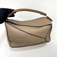 Loewe沙色Puzzle中號