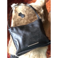 HILLY BLACK LEATHER HANDBAG