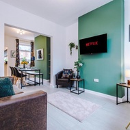 โรงแรม Stunning 3-bed home in Nantwich by 53 Degrees Property - Amazing location, Ideal for Groups -