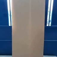 akrilik / acrylic lembaran susu 3mm ukuran 122 x 244