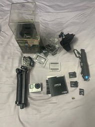 二手 GoPro Hero 4 Silver 配件齊全