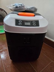 宿舍用小冰箱 容量10升（三腳）