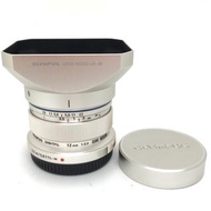 Olympus 12mm F2 跟原裝金屬遮光罩及金屬面蓋 全新一樣 市場小有 手快有