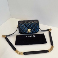 芯片款 香奈兒/Chanel 高級手工坊繫列 黑金 油蠟皮馬鞍包/郵差包