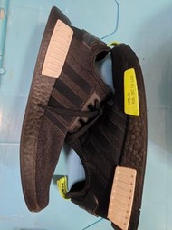 Adidas NMD R1 黑色運動鞋