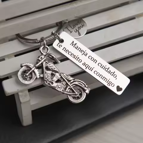 Stainless Steel Motorcycle Keychain Spanish Love Quote Engraved Key Ring Romantic Couple Gift Biker 
