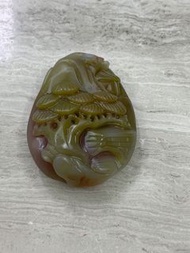鹽源瑪瑙山水雕刻吊墜