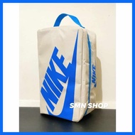 Off$W(gy(White(cK=Shoe)yD>Box)E>Dust)f>Proof)s>Travel)l>Bag